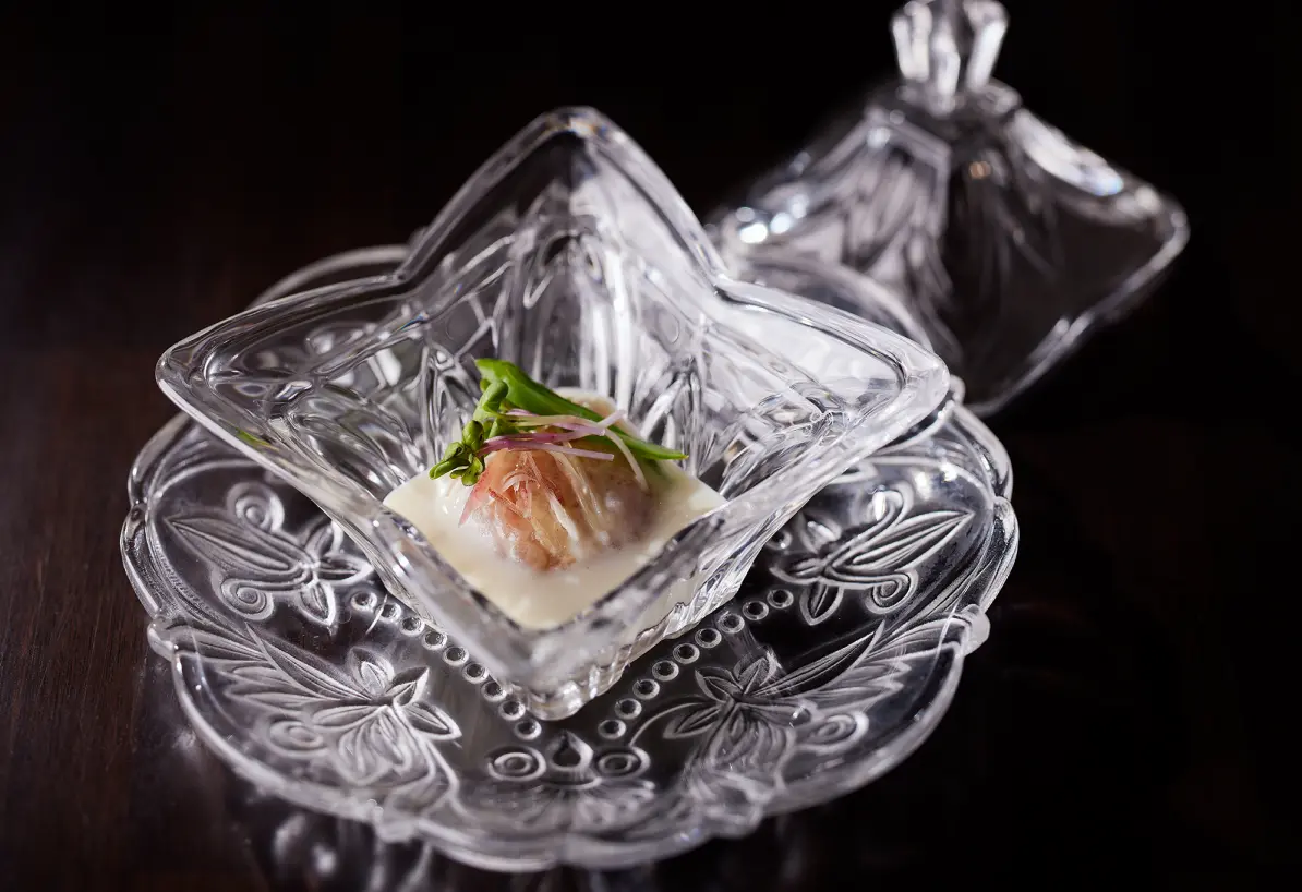 *熊本県天草産 縞鯵のタルタルレッドムーンのビシソワーズと